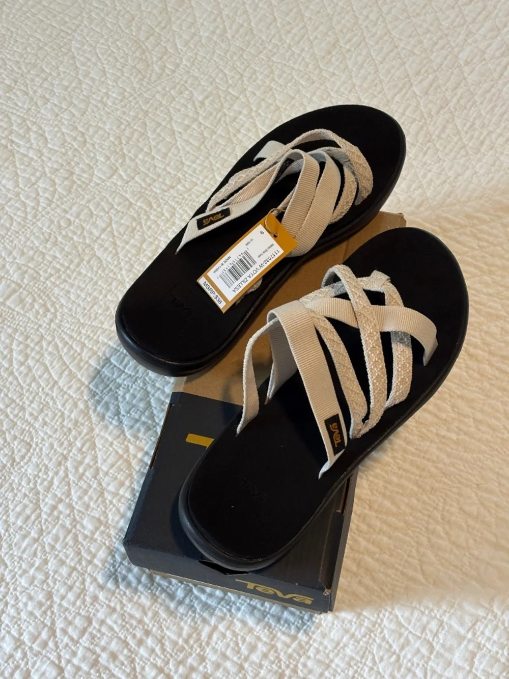 Teva sandals flip flops NEW